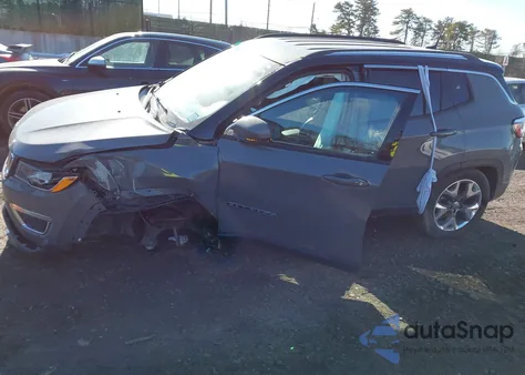 2019 Jeep Compass Limited 4X4 из США, поврежденный, VIN 3C4NJDCB4KT787418